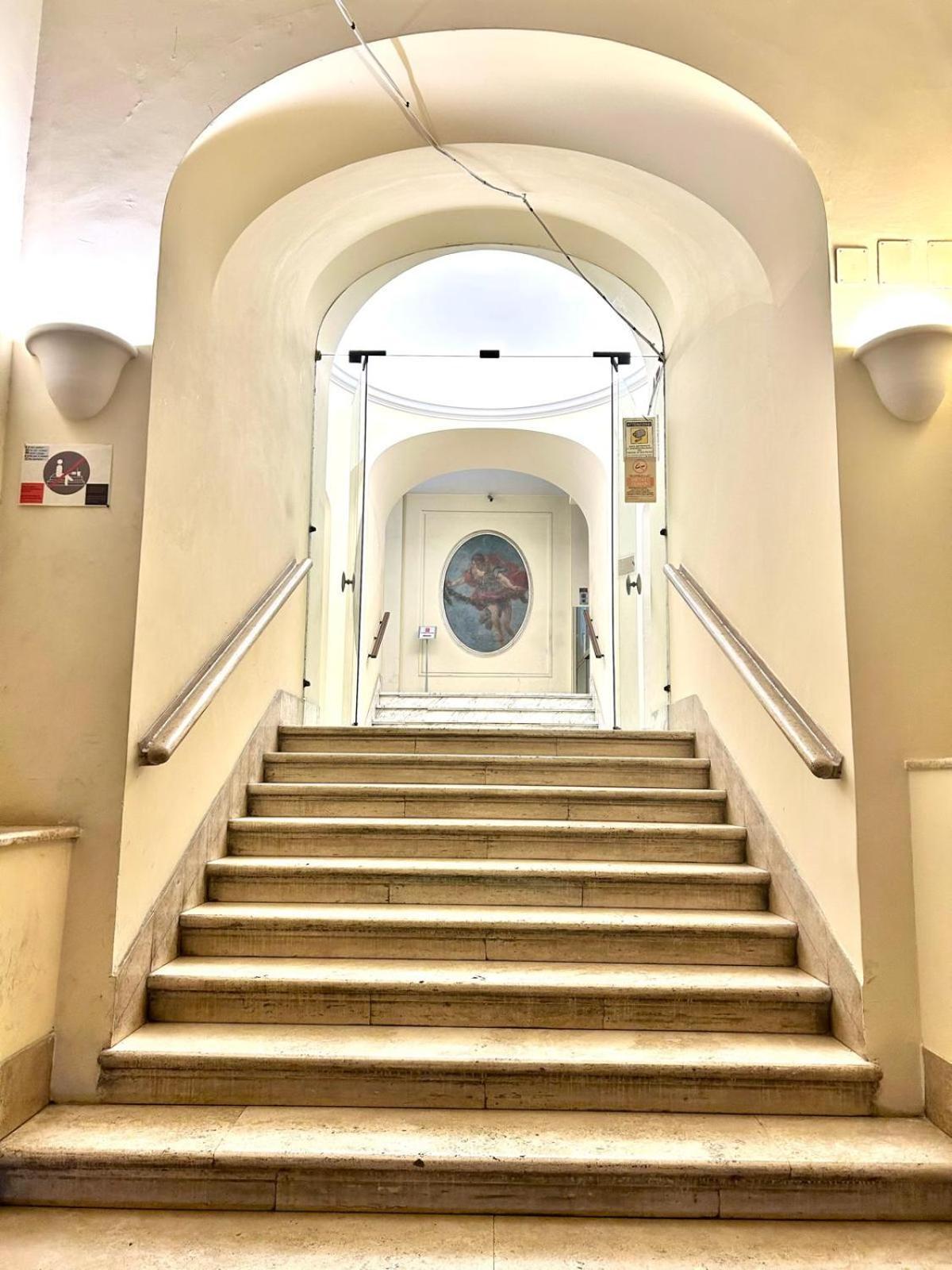 Appartamento Al Centro Di Roma Bosuiterome Bagian luar foto